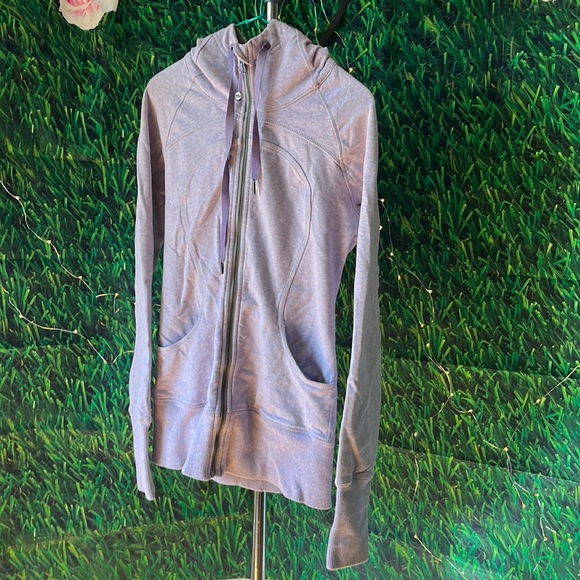 Lululemon Scuba Hoodie *Light Cotton Fleece
Heathered Lavender Dusk - Picture 2 of 14